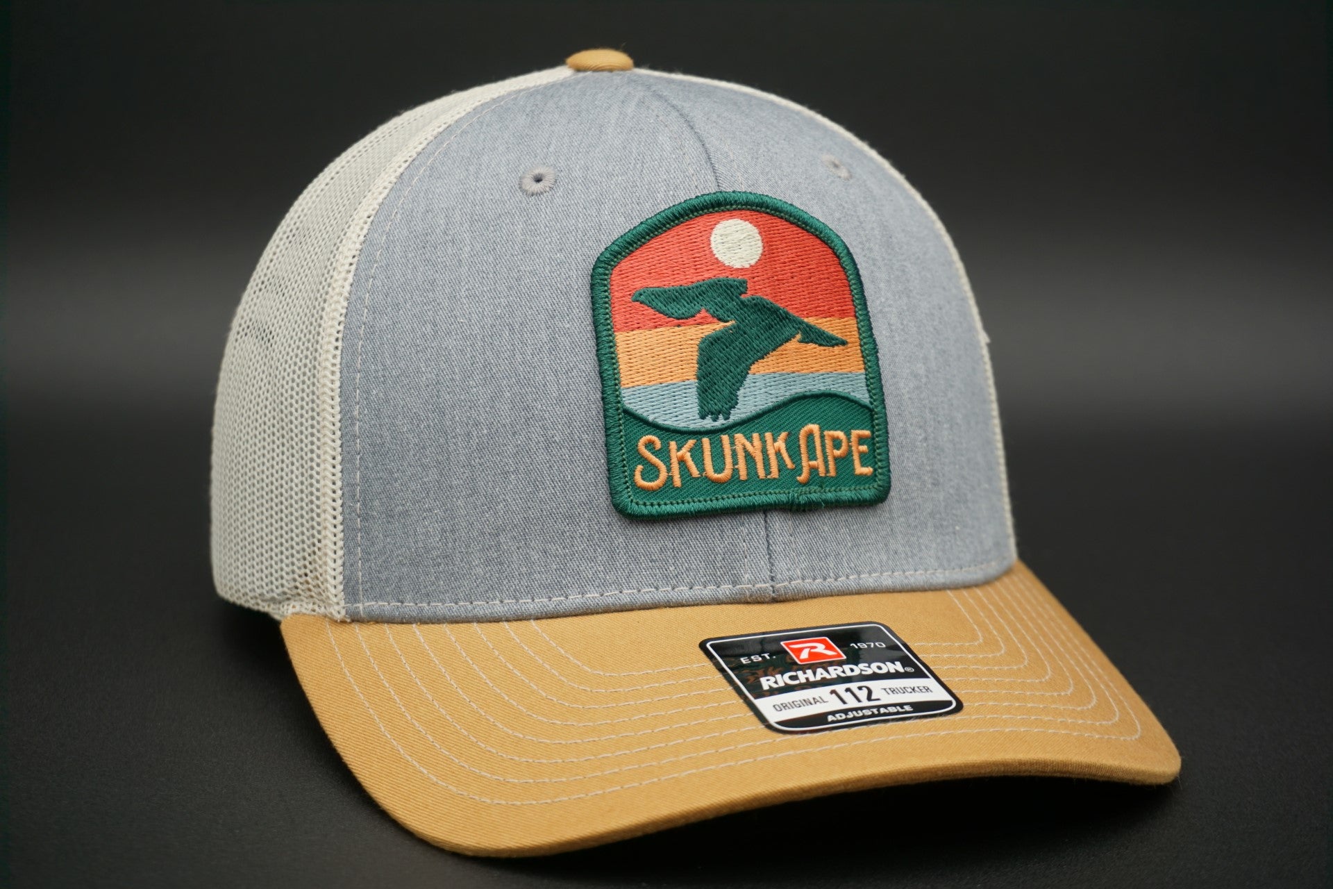 Pelican Trucker Hat men's Hat Birding Hunting Fishing – Skunk Ape